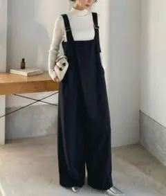 ブラック サロペット ワイドシルエットのサムネイル
