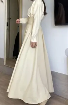 Louere 薄手ハイウエストボリュームフレアスカート ライトベージュ 春服