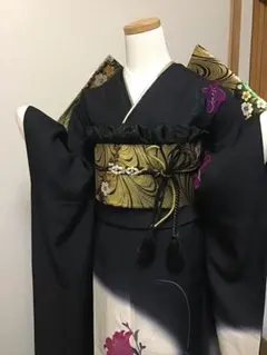 振袖フルセット　黒　白　金彩　牡丹　正絹　豪華　振袖6点セット　成人式　卒業式