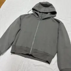 【美品】　ユニクロ クロックプドフード付きパーカー　（M） グレー