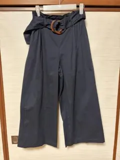 ワイドパンツ リングベルト付き　ネイビー　フリーサイズ