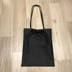 슬리피 가짜 가죽 리본 토트 백 블랙