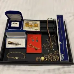遺品整理・生前整理　ネックレス・指輪・ネクタイピン・GIVENCHYブレスレット