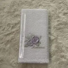 フェイスタオル　白　花柄刺繍