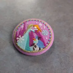 ディズニー刺繍缶バッジ アナ雪