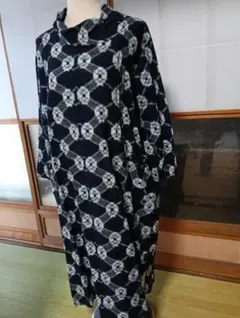 Item thumbnail for item 93da4631-21de-4f94-b774-f5cce8defb1f