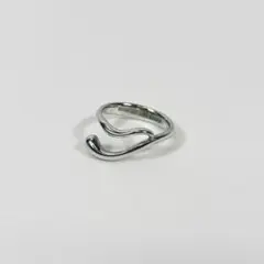 here's UROCO TWO FINGER RING - メルカリ