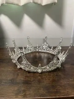 ★【一度のみ使用 ほぼ新品未使用】ティアラ