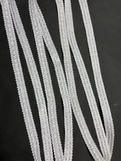 ホワイトレースリボン Xホワイトチェーン模様