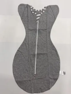 スワドル 新生児　Mサイズ　おくるみ　美品 手が出せるタイプ