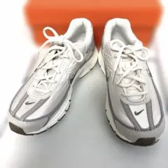 新品　NIKE ナイキ　イニシエーター　スニーカー 24cm