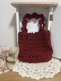 Item thumbnail for item 36b42642-8af9-4a34-811d-384594f4c3f9