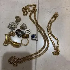 W*E様 ヴィンテージアクセサリー大量まとめ ジャンク含む - メルカリ