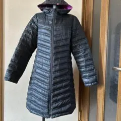 ＦＩＬＡのフード付きダウンロングコート