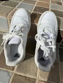 アディダス スニーカー adidas CORE BREAK 22.5センチ