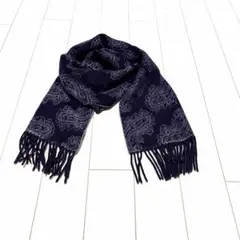 今日のみ価格。パープルにペイズリー柄の柔らかく暖かいマフラー