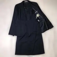 アクアスキュータム スーツ