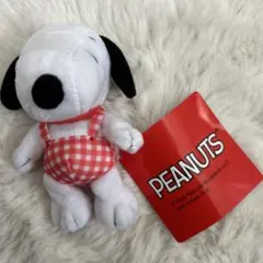 スヌーピー マスコット 赤いチェックのオーバーオール