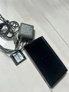 ニンテンドーDS Lite ブラック 本体、充電器　おまけ付き