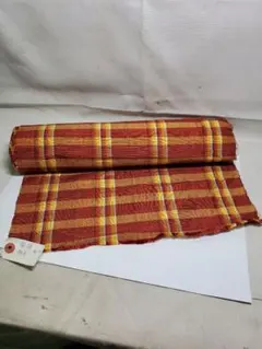 保管品　レトロ未仕立て　反物　赤黄色系大きめの格子　絹織物　幅約36㎝　T⑧