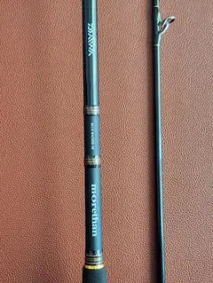 ポ*ズ様 極美品 保証書付き DAIWA 25morethan 106M/MH - メルカリ