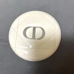 Dior スキンフォーエヴァークチュールルミナイザー 03PEARLESCENT