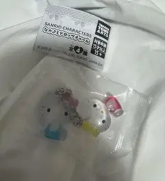 【新品・未使用】サンリオ　なかよしドロップチャーム　ハローキティー&ハローミミィ