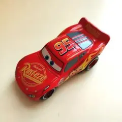2010年製【95 赤】【トミカ】カーズ　ミニカー