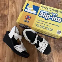 SKECHERS Hands Free Slip-ins ホワイト24センチ