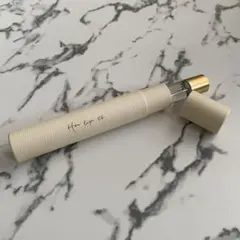 Herlipto ロールオンパフュームオイル Nude pearl