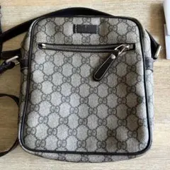 GUCCI GGスプリーム インターロッキングG ボディバッグ A4サイズOK GUCCI GGスプリーム インターロッキングG ボディバッグ A4サイズOK