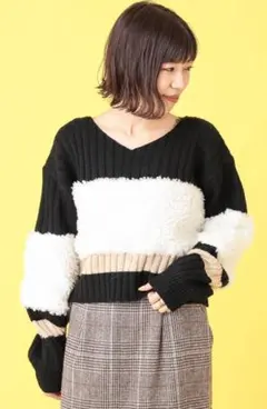 感謝セール❗️mystic Vネック　ニット　セーター　レディース　送料無料❗️