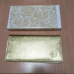 (金運アップ)菊のご紋章付き金の革製品の長財布