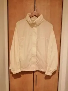 新品タグ付き　ユニクロUNIQLO UVカットユーティリティブルゾンパーカー L