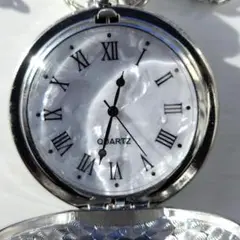 懐中時計　シルバー色 S