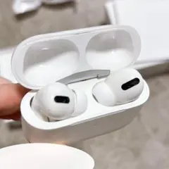 AirPods Pro 本体 充電ケース・新品ケース付き