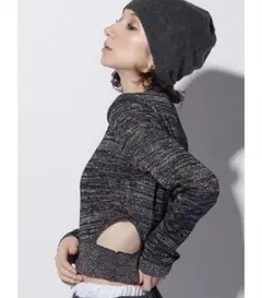 ほぼ未使用 Adoon plain ラメシアートップス ブルー ラメニット 黒のサムネイル