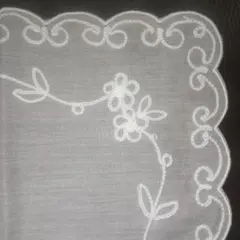 クリスマス特価大判 淡いピンク色の花柄刺繍テーブルクロス 直径 約84Cm 60