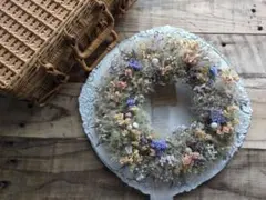 スモークツリーと小花のドライフラワーリース