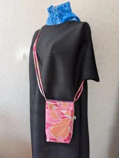 ハワイアンファブリック　スマホショルダーバッグ