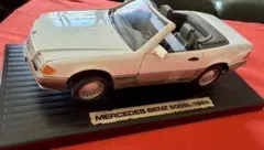 オートアート コルベット C4 1/18 ホワイト 1986 - メルカリ