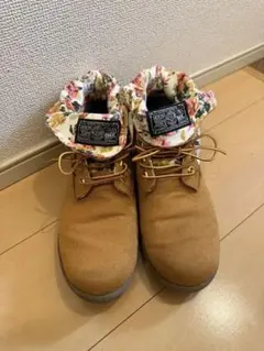 VANS フローラルライニング ブーツ　　25cmのサムネイル
