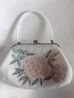 和服和装着物に♡美しい乳白色お花柄ビーズクラッチバッグハンドバッグ総ビーズレトロ