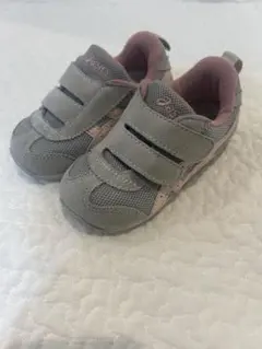 Asics SUKU2 スクスク　ベルクロ スニーカー グレー/ピンク