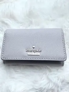 ケイトスペード キーケース グレージュ レザー 上品デザイン