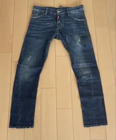 DSQUARED2 スキニーデニム 42サイズ 色インディゴ