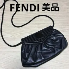 【美品】FENDI フェンディレザー ショルダーバッグ ブラックのサムネイル