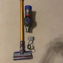 【ジャンク】Dyson V11 Fluffy 掃除機 sv14 スタンド付き ジャンク】Dyson V11 Fluffy 掃除機 sv14 スタンド付き - メルカリ