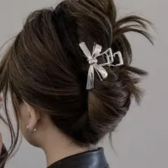 シルバー リボン型ヘアクリップ 韓国