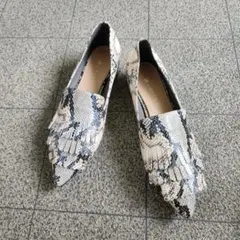 美品★carino カリーノ スネーク柄 フラット ローファー 22.5㎝ 71のサムネイル